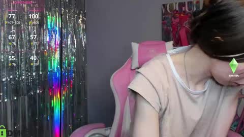 Snapshot of michele_mack chatting on February 3, 2:58 am michele_mack online show from February 3, 2:58 am