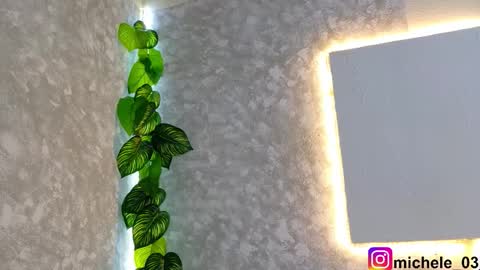 melannie   follow my new page online show from November 25, 11:38 pm