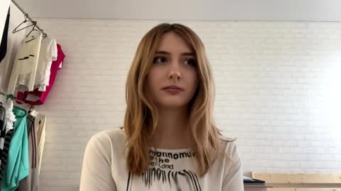 Jenny online show from April 10, 12:22 pm