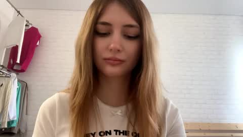 Jenny online show from May 31, 12:11 pm