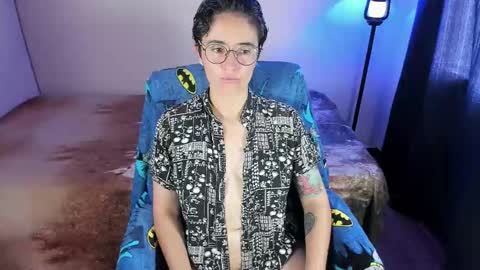 Blue online show from November 17, 3:35 pm