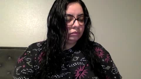 midnightbruja111 online show from July 7, 2:14 am