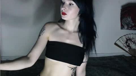 midnightsiren online show from October 6, 6:02 pm