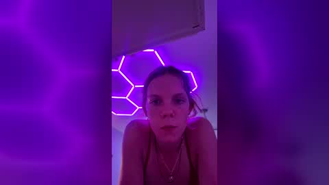 midnightsiren01 online show from August 2, 7:11 am