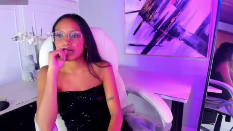 miel_ambar online show from April 30, 5:40 pm