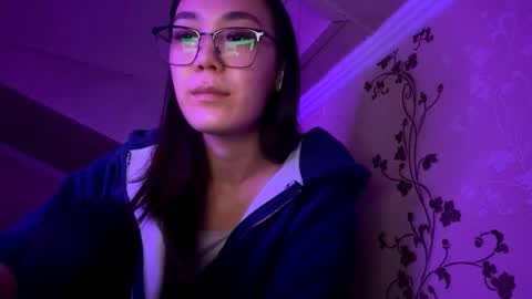 Nova online show from October 18, 5:04 pm