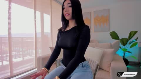 luisa online show from November 20, 2:18 pm