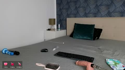 Mikaela Kinsley online show from February 14, 11:09 pm