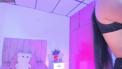 mila_1wood online show from July 30, 11:55 am