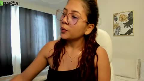 Mila Monroe online show from July 11, 4:18 pm