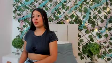 mila_adamss online show from October 23, 11:27 am