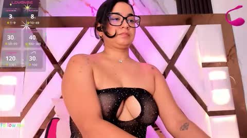 Camila online show from January 17, 7:10 pm