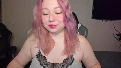 Mila shy sensual person  online show from December 3, 8:17 am