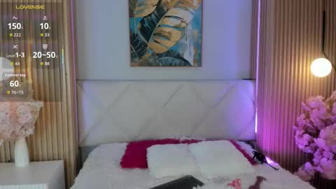 mila_hank online show from March 6, 12:33 pm