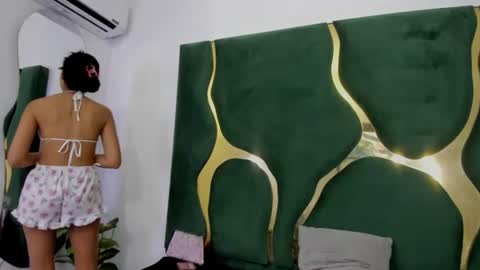 mila_petiteasm online show from July 2, 12:22 pm