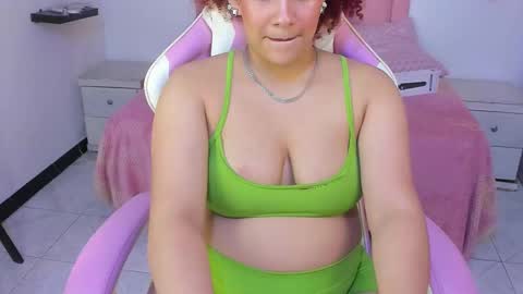 mila_rozze online show from December 3, 3:03 pm