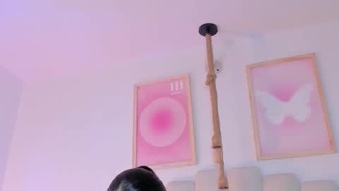 mila_stark333 online show from April 19, 12:54 am