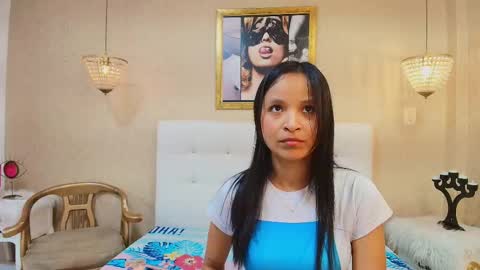 miladiosa online show from March 23, 1:28 pm