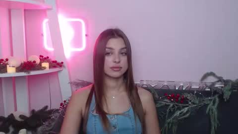 milanaangelas online show from December 22, 6:38 am