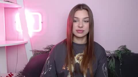 milanaangelas online show from February 7, 6:17 am