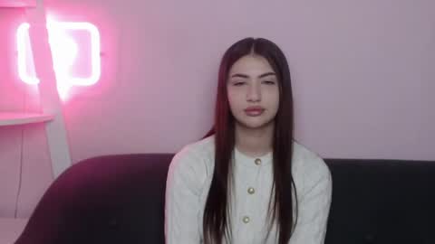 milanaangelas online show from April 7, 6:04 am