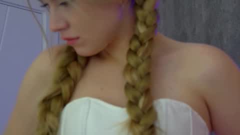 MilanaBalmain online show from October 8, 4:22 pm