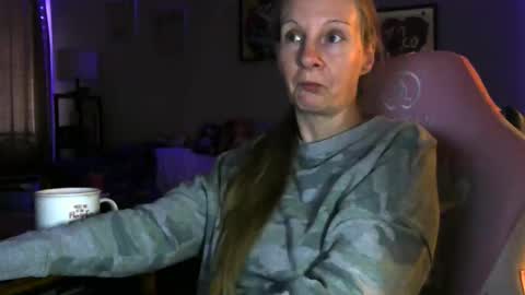 Mila online show from April 3, 1:42 pm