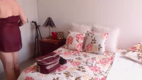 milchanell online show from September 11, 7:03 pm