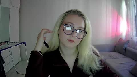 Milena new nonude shy blonde natural online show from April 25, 1:14 pm