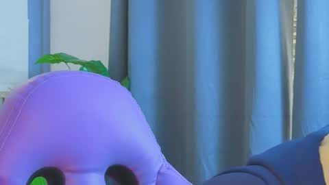 milena_lawson online show from February 2, 12:15 pm