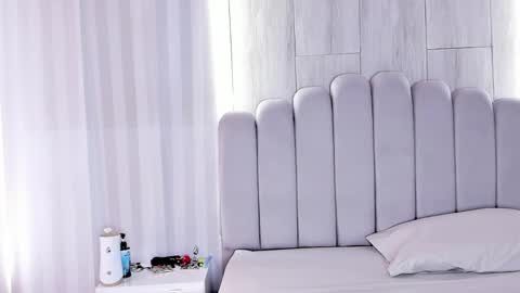 MILEY  online show from October 24, 1:51 pm