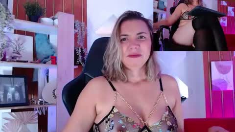 Sara  online show from July 28, 11:17 am