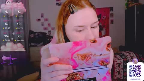 Milia online show from December 19, 8:34 pm