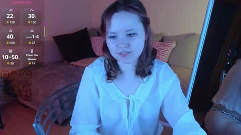 Ula online show from April 18, 7:58 pm