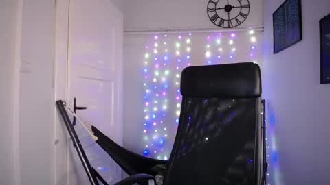 millie_lacroix online show from January 25, 2:08 pm