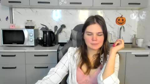 Snapshot of milly_brown_ chatting on February 14, 8:48 pm Welcome My name is Tina online show from February 14, 8:48 pm