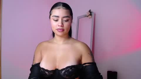 Mily Ortiz online show from October 21, 4:11 pm