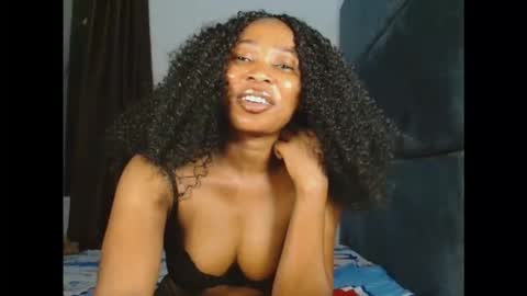 mimi online show from November 23, 11:39 pm