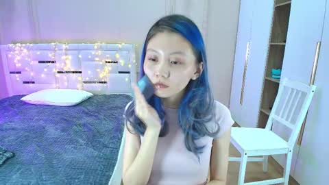 Mimi online show from March 22, 7:09 pm