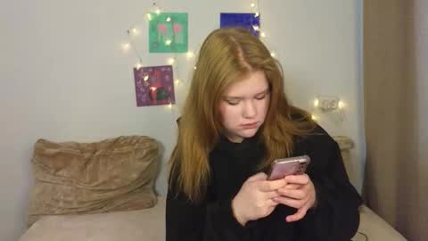 hi Im Mina  online show from March 25, 6:16 am