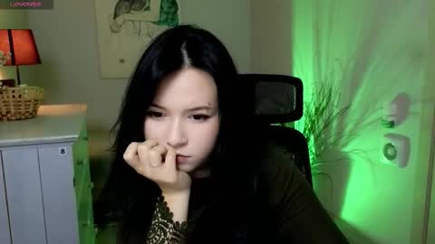 Snapshot of mina_yoon chatting on October 4, 3:38 pm Mina online show from October 4, 3:38 pm