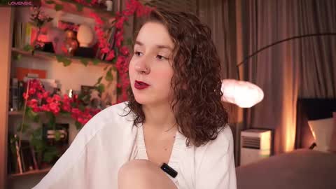 Frances  Next streams Thu Fri Sat 8am -  4pm GMT3 online show from September 18, 7:07 am