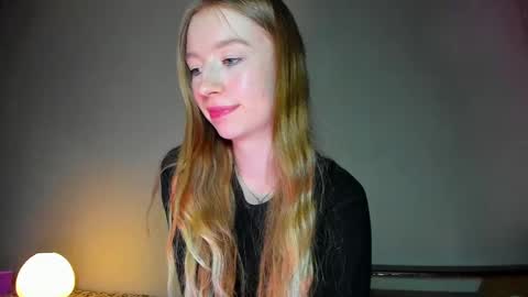 Amelia online show from April 14, 9:48 pm