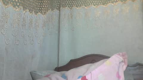 minouch211907 online show from June 26, 9:21 am