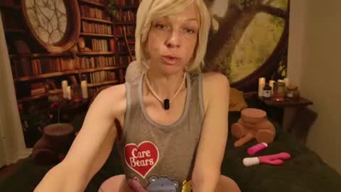 Tessa Rae online show from June 24, 3:27 am