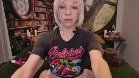 Tessa Rae online show from June 25, 5:03 pm