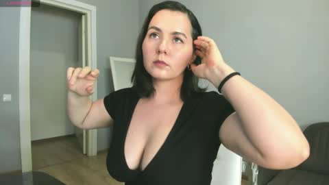 Snapshot of miradiaz chatting on January 27, 12:58 pm Meera online show from January 27, 12:58 pm