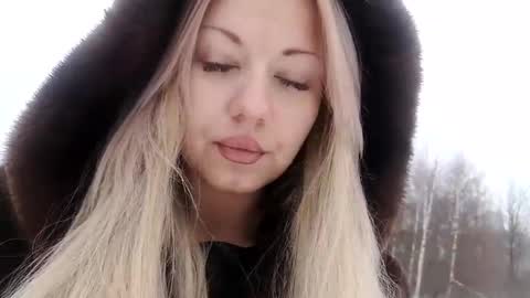 mirahardmanxx online show from January 28, 11:38 am