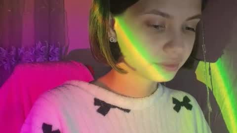 MiraLaPics online show from April 4, 9:24 pm