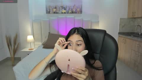 miranda_crawfor online show from November 1, 1:26 pm